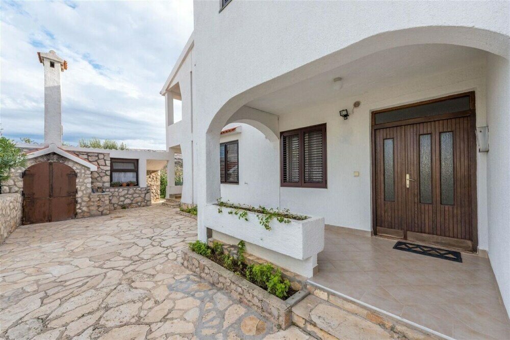 Фото Mate - Free Parking - A4