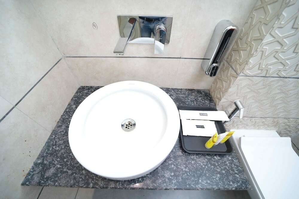 Фото Dewdrop Shankh