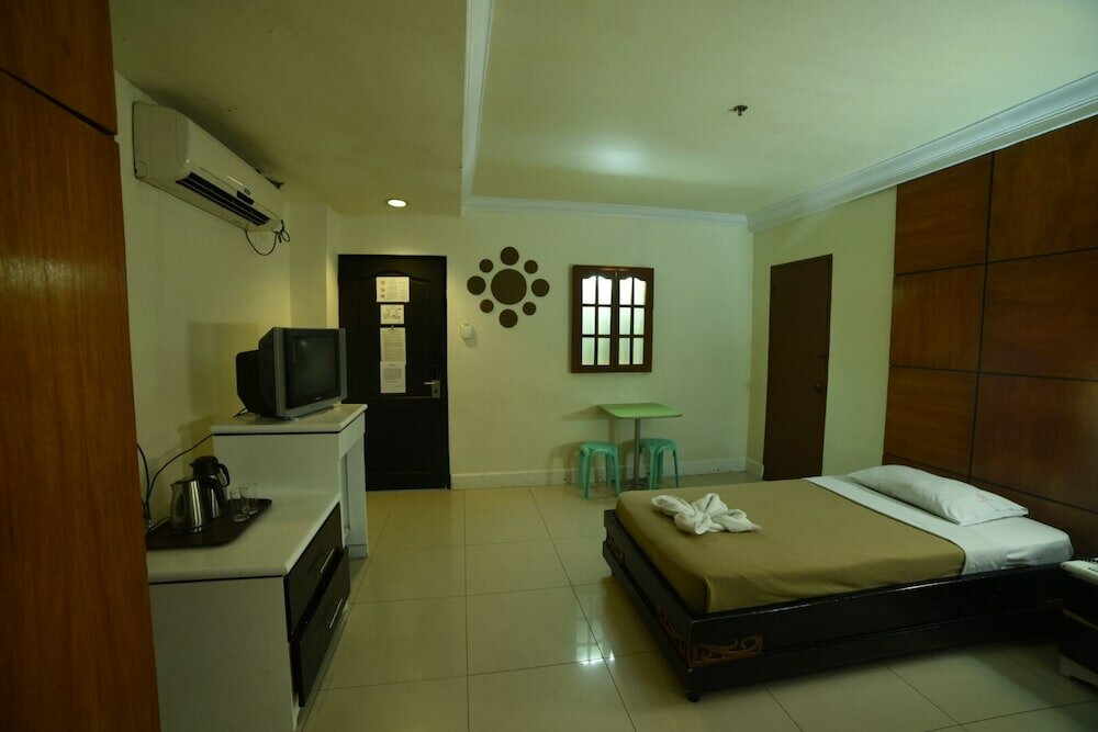 Фото Marcian Business Hotel