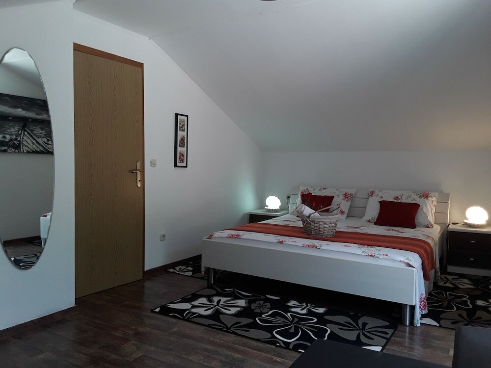 Фото Apartments Nina & Kate