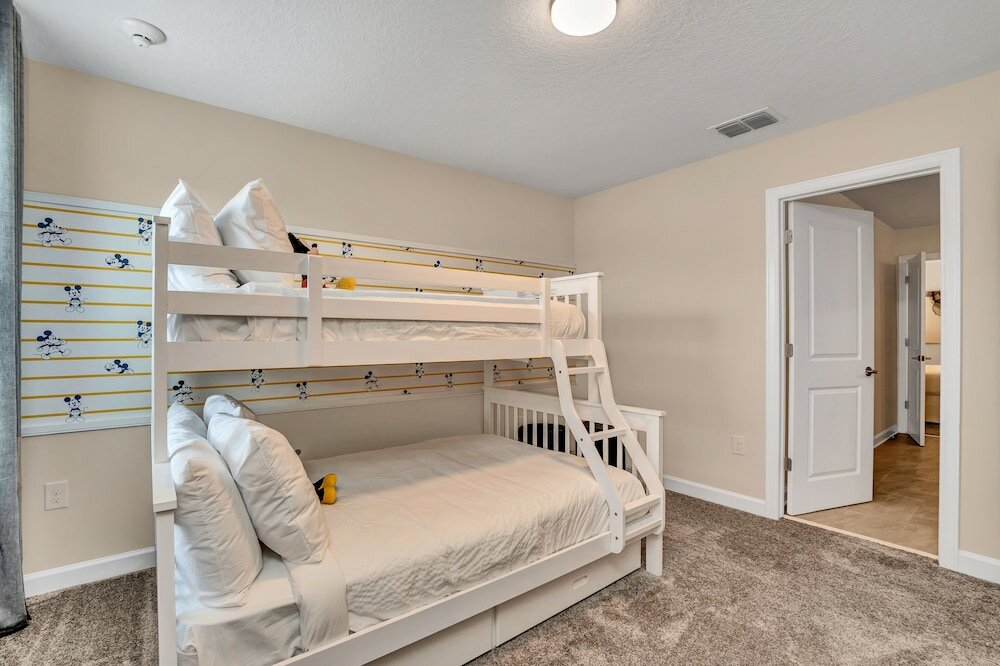 Фото 4530 Narrative Ln