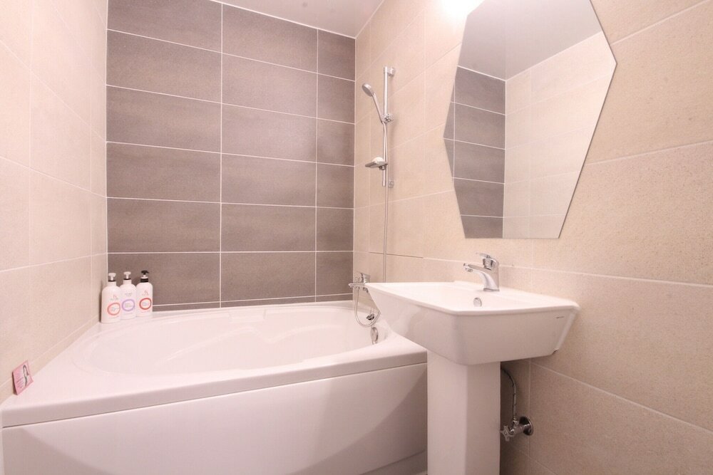 Фото Pohang Yeongildae Bb