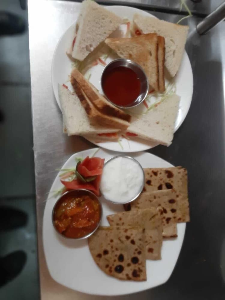 Фото Hotel Krishna by KeyMagics