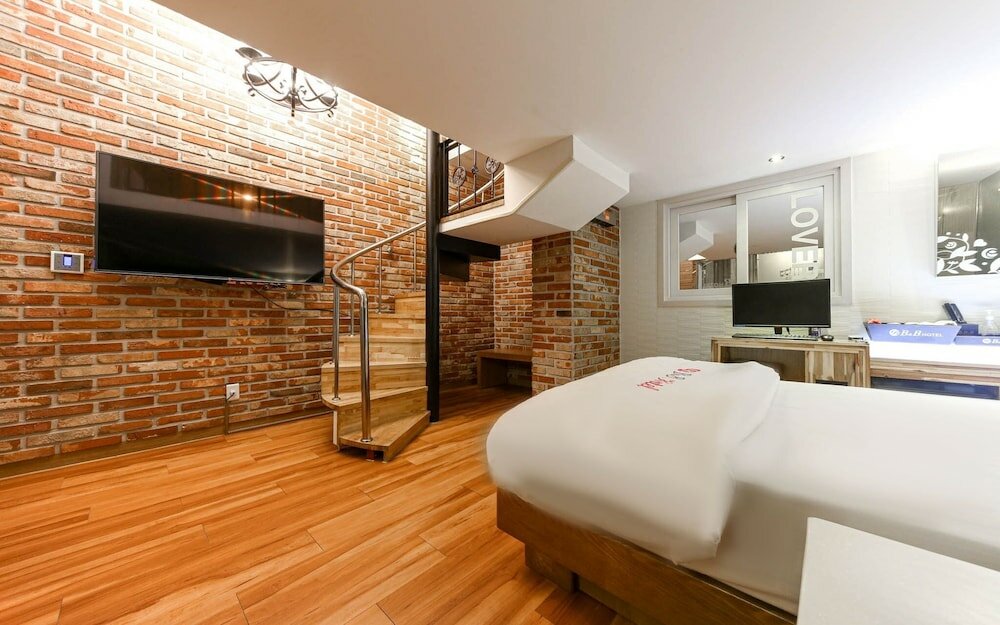 Фото Daegu Dongseongno B and B