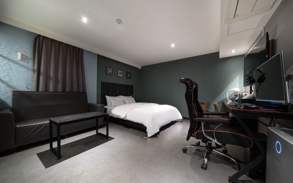 Фото Suwon Jani B