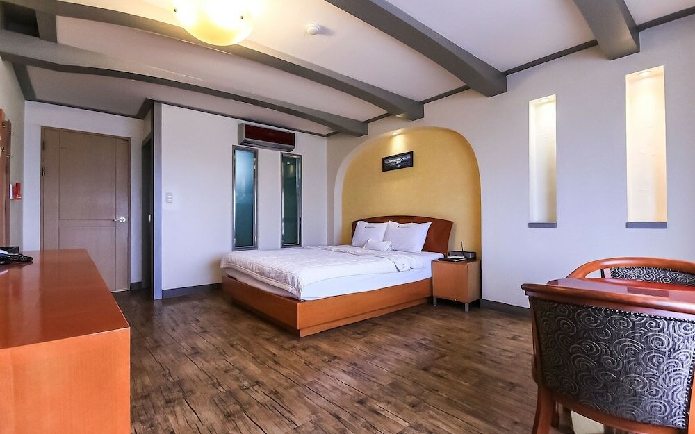 Фото Pohang Yeongildae N-beach