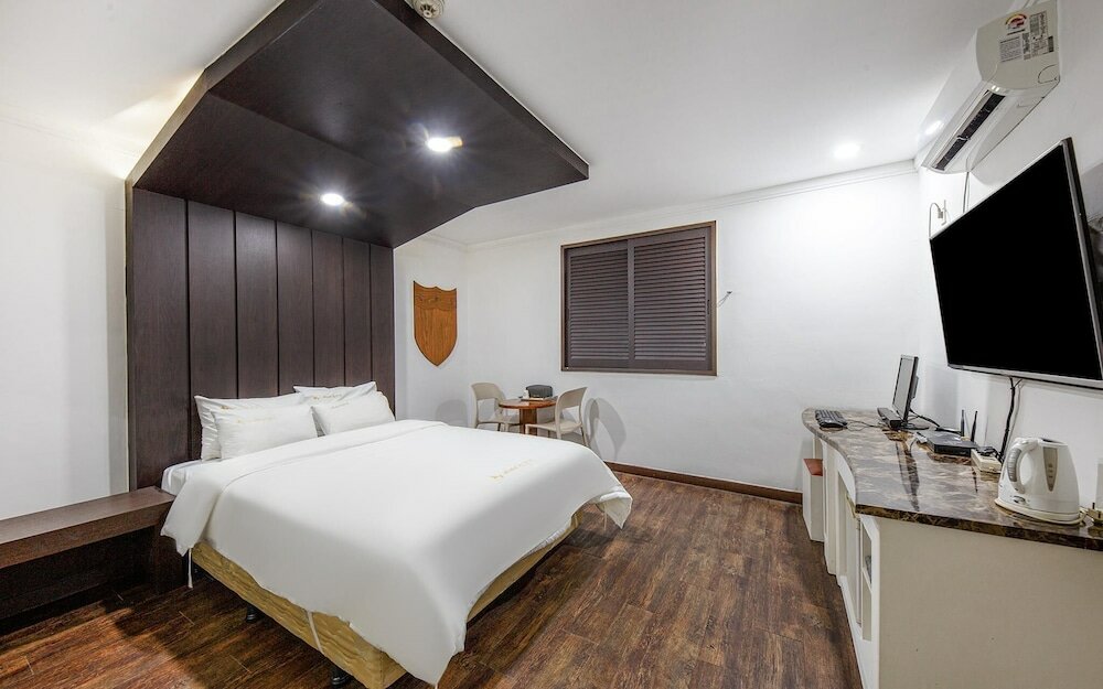 Фото Daejeon Yongjeon Savoy