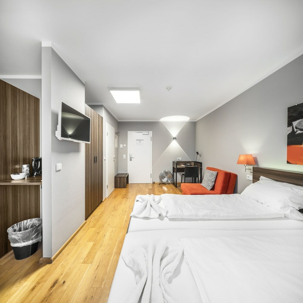 Фото Апарт-отель Living-World