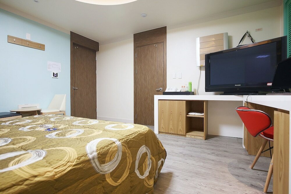 Фото Daejeon Wolpyeong M House