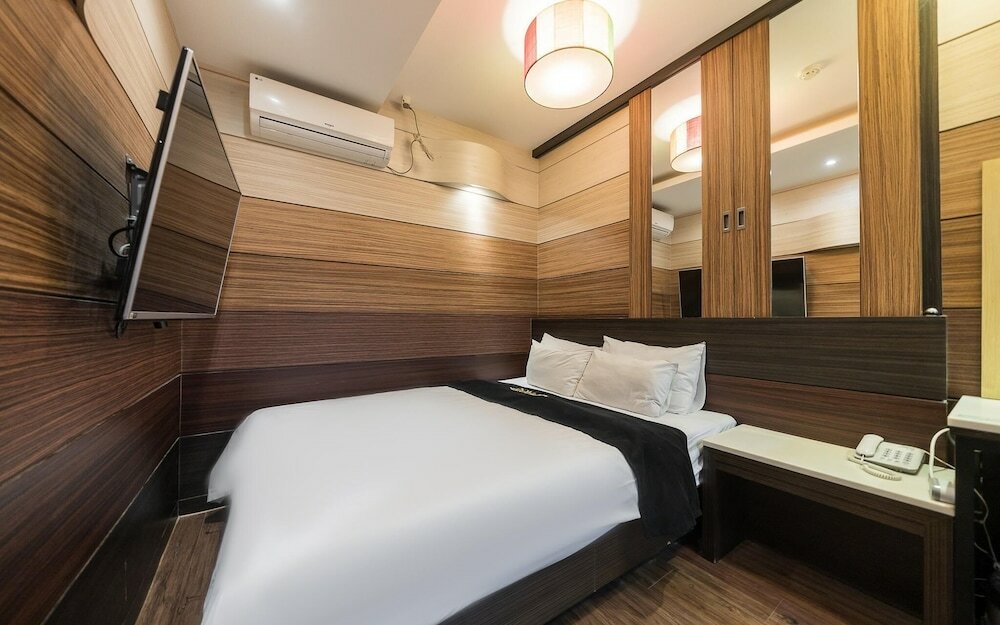 Фото Suwon Station Provence 22st