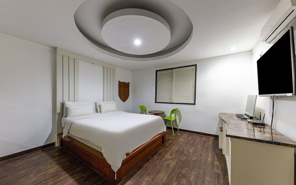 Фото Daejeon Yongjeon Savoy