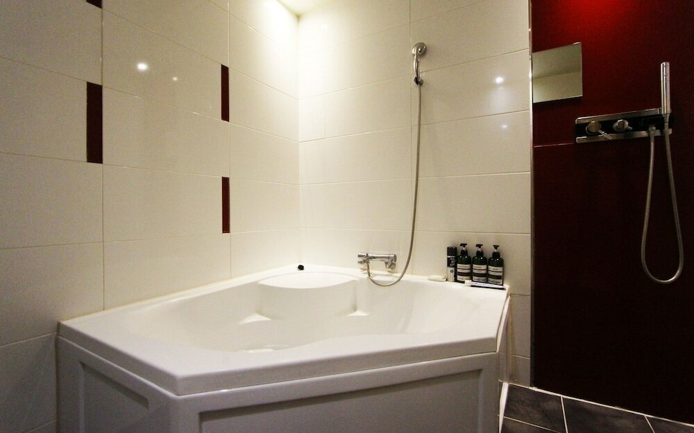 Фото Changwon Jinhae Yongwon Zeta