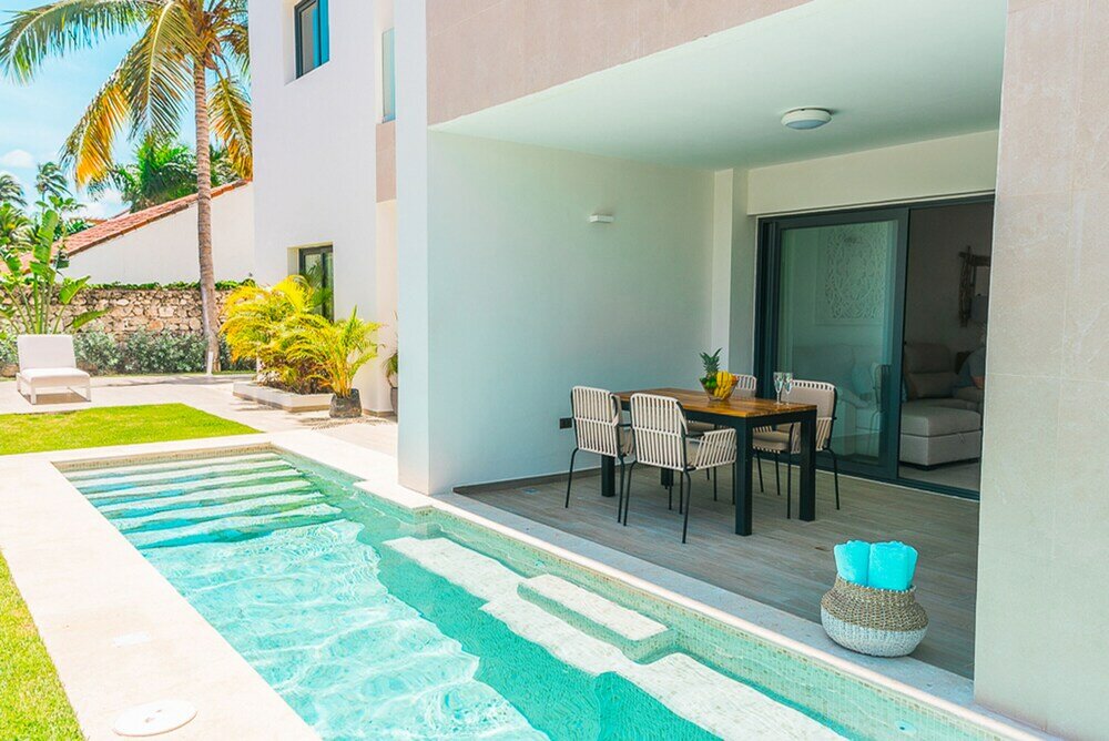 Фото Pool Garden Luxury Apt