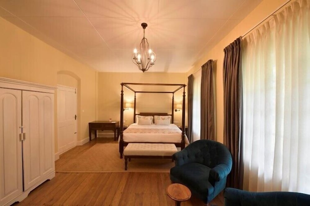 Фото Amã Stays & Trails Tea Estate Bungalows, Munnar