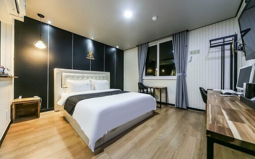 Внешний вид отеля Changwon Luxury в Чханвоне, фото 1