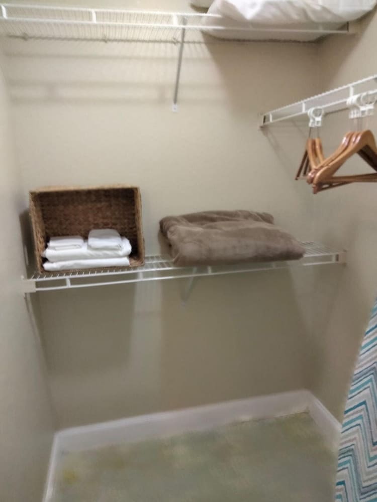 Фото Tropical Enchanted Oaks Villa