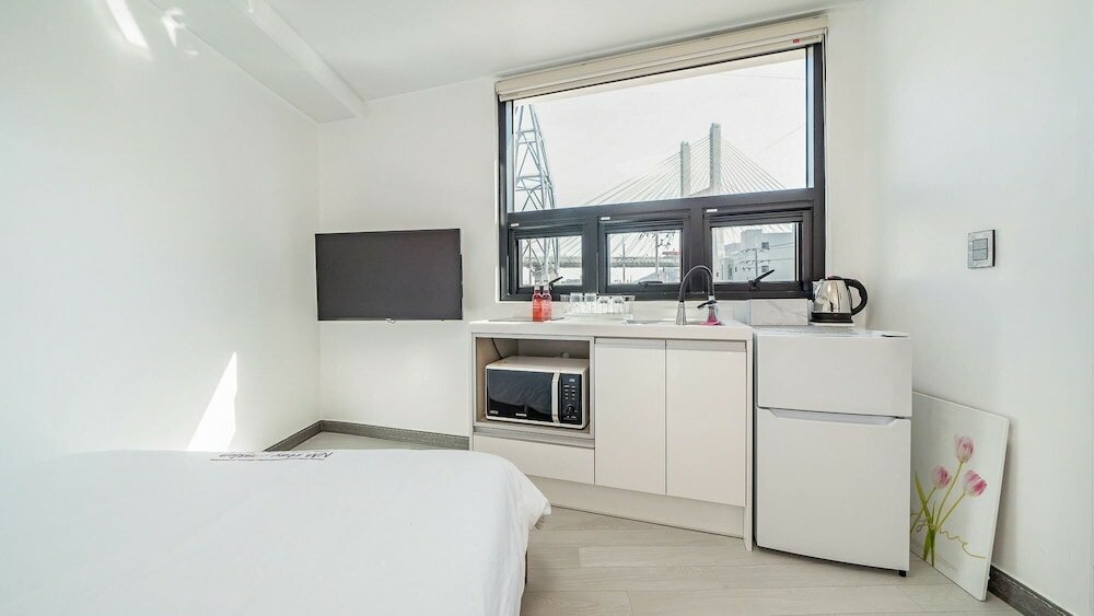 Фото Yeosu Nangmanstay Pension