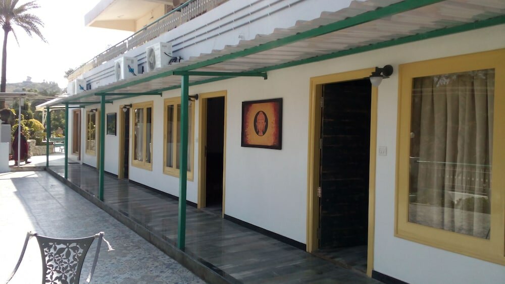 Фото Hotel Karnavati