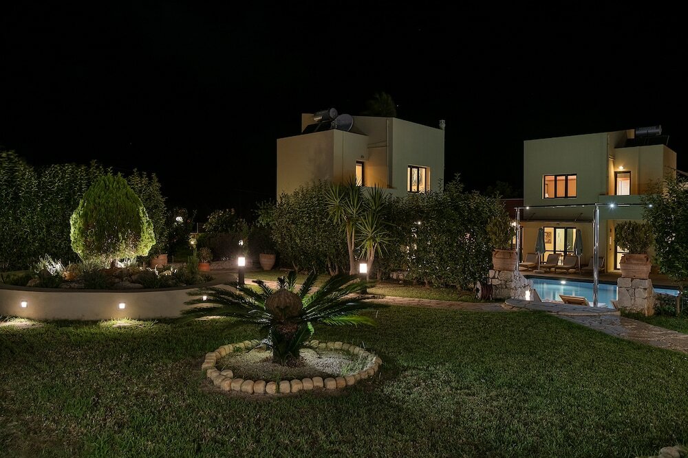 Фото Daphnis Villas