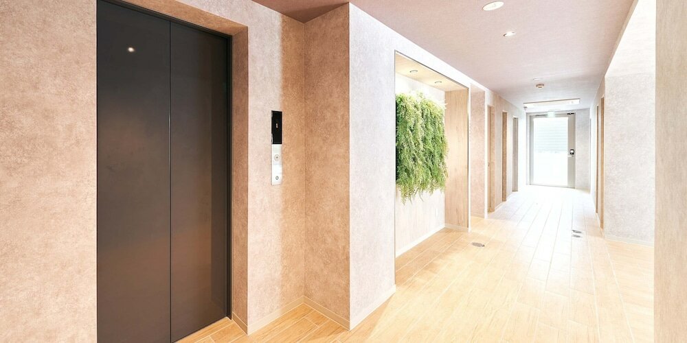 Фото Lacer Okinawa Naha Tomariport