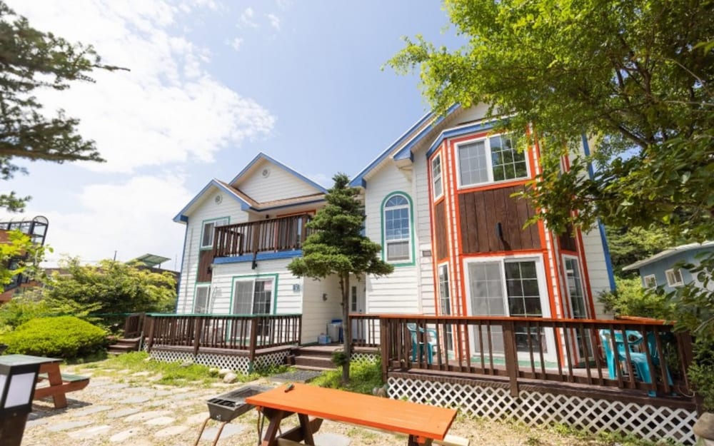 Фото Yangyang Galmegi Pension