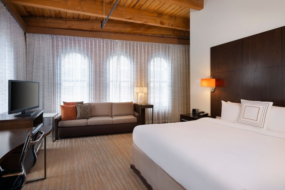 Фото Residence Inn by Marriott Boston Downtown/Seaport