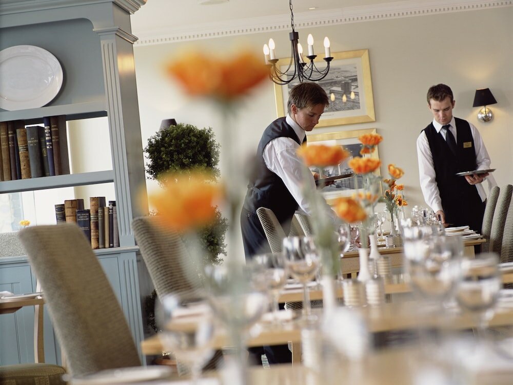 Фото Thistle London Heathrow T5