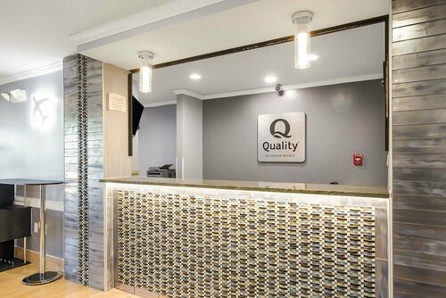 Гостиница Quality Inn & Suites Cvg Airport