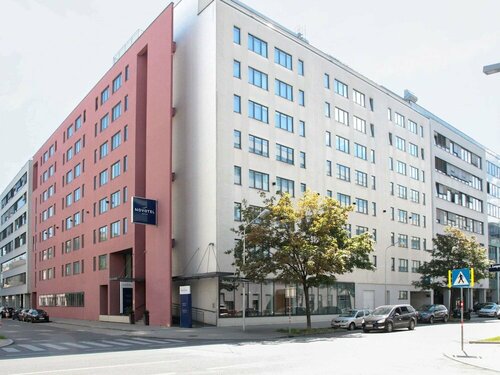 Гостиница Novotel Suites Wien City Donau в Вене