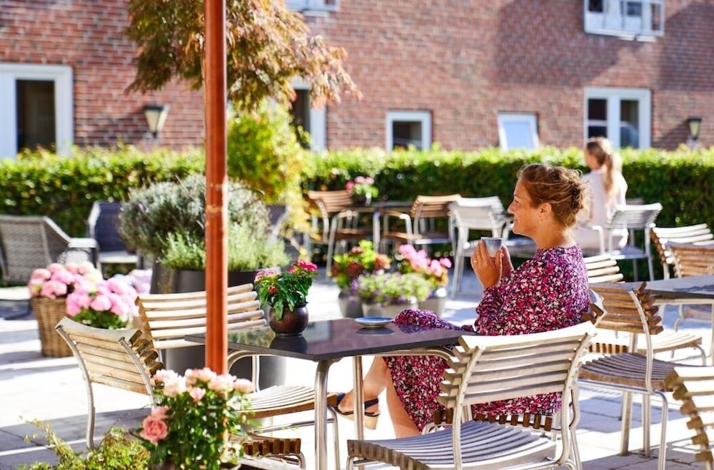 Фото Montra Hotel Sabro Kro