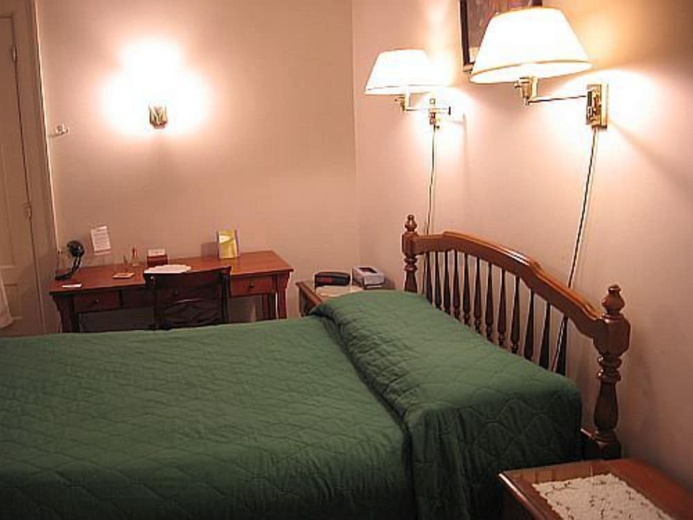 Фото Olde Judge Mansion