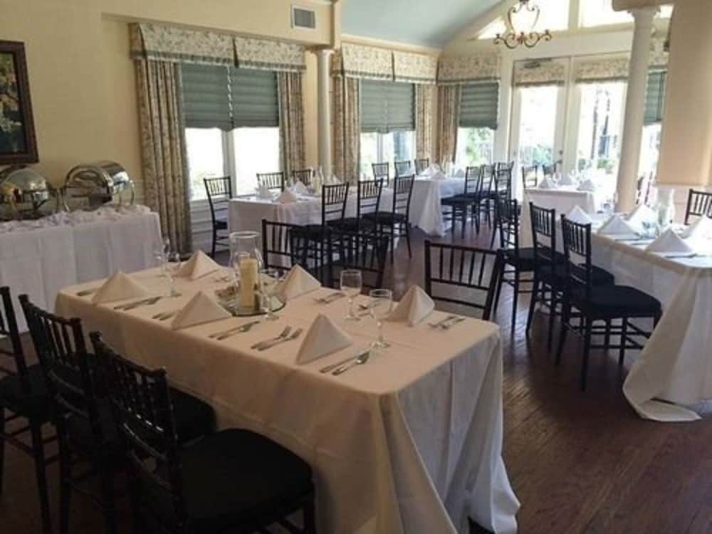 Фото The Sanford House Inn & SPA