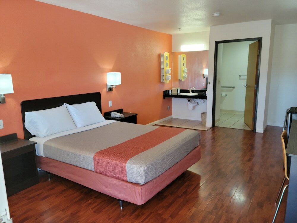 Фото Motel 6 Santa Nella, Ca - Los Banos