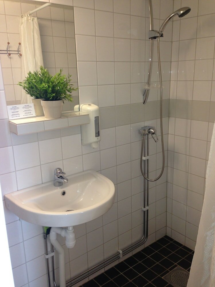 Фото Metro Hotel