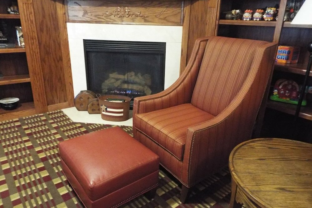 Фото Comfort Inn Warrensburg Station