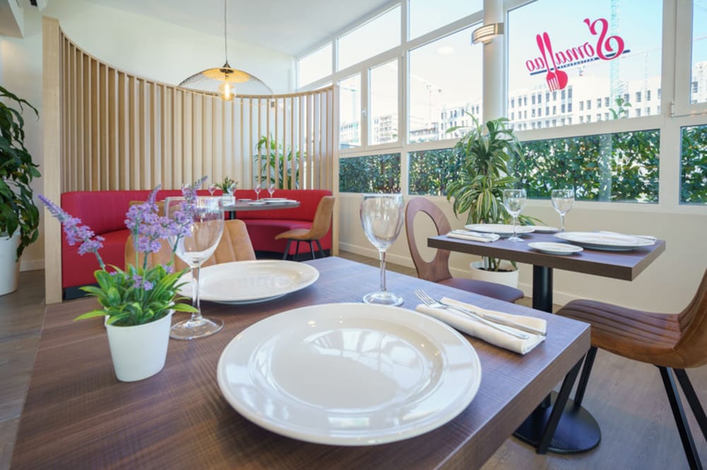 Фото Hotel Sercotel Ab Rivas