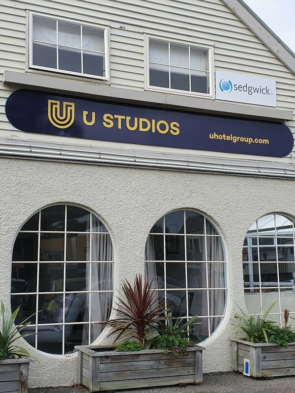 Гостиница U Studios Paraparaumu