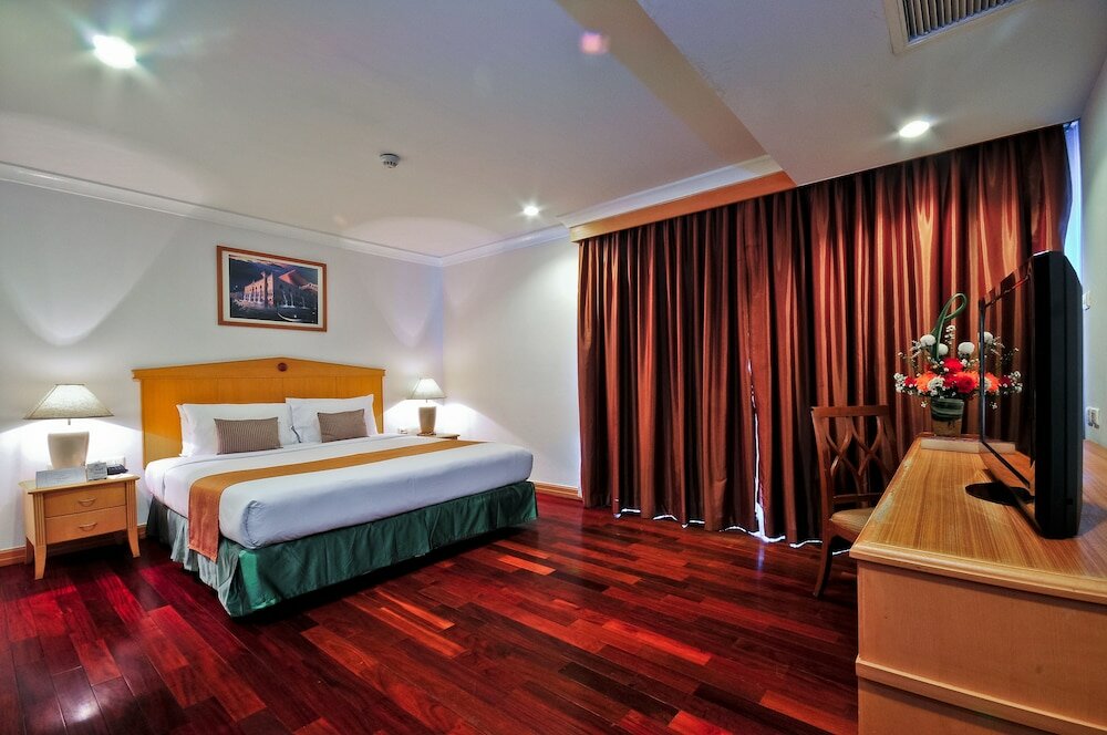 Фото Admiral Suite Serviced Apartment Hotel Sukhumvit