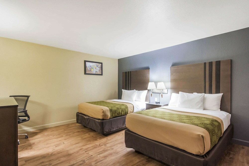 Фото Econolodge Inn & Suites