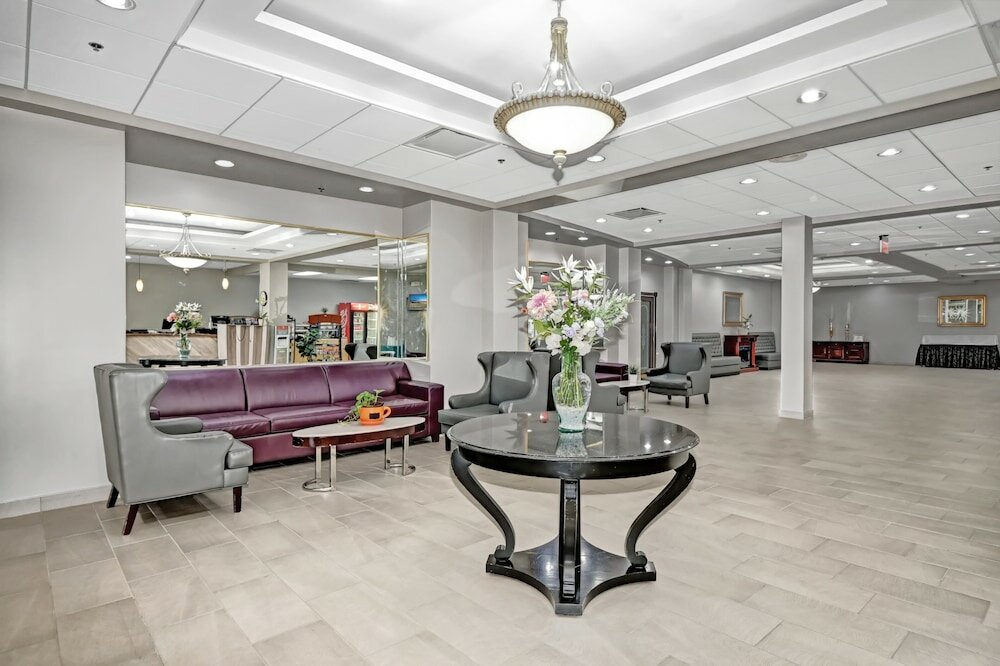 Фото Holiday Inn Piscataway Somerset, an Ihg Hotel