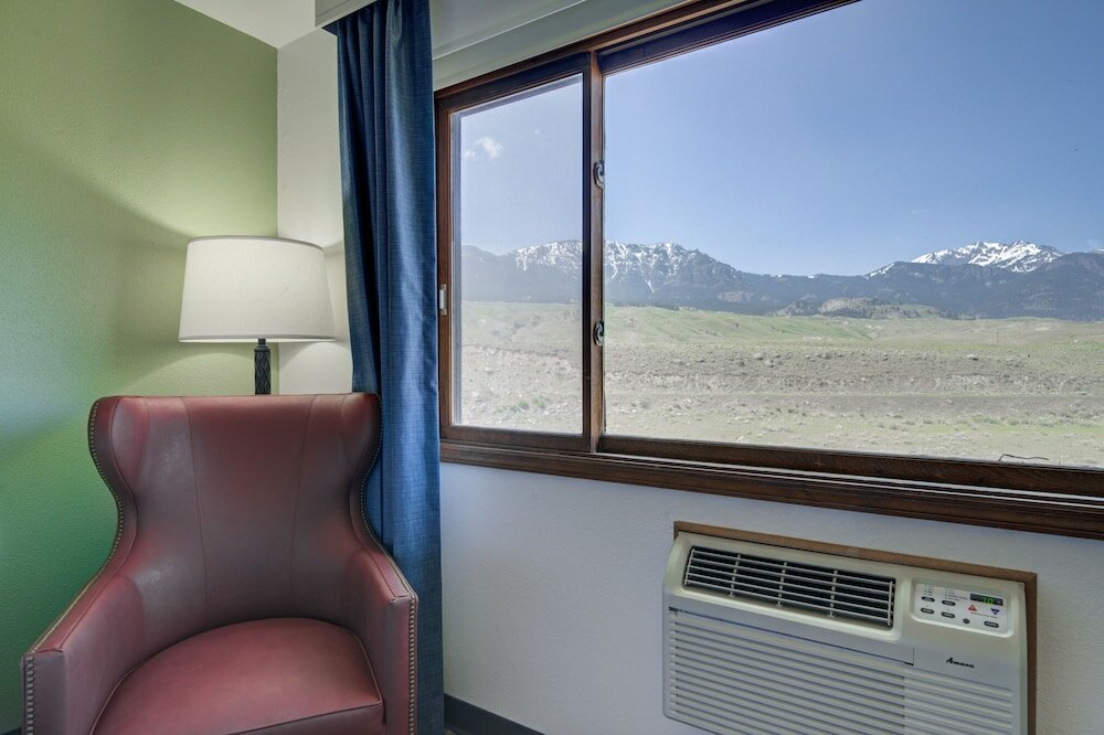 Фото The Ridgeline Hotel at Yellowstone, Ascend Hotel Collection