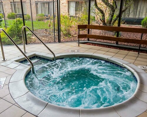 Гостиница Ramada by Wyndham Michigan City в Мичиган Сити