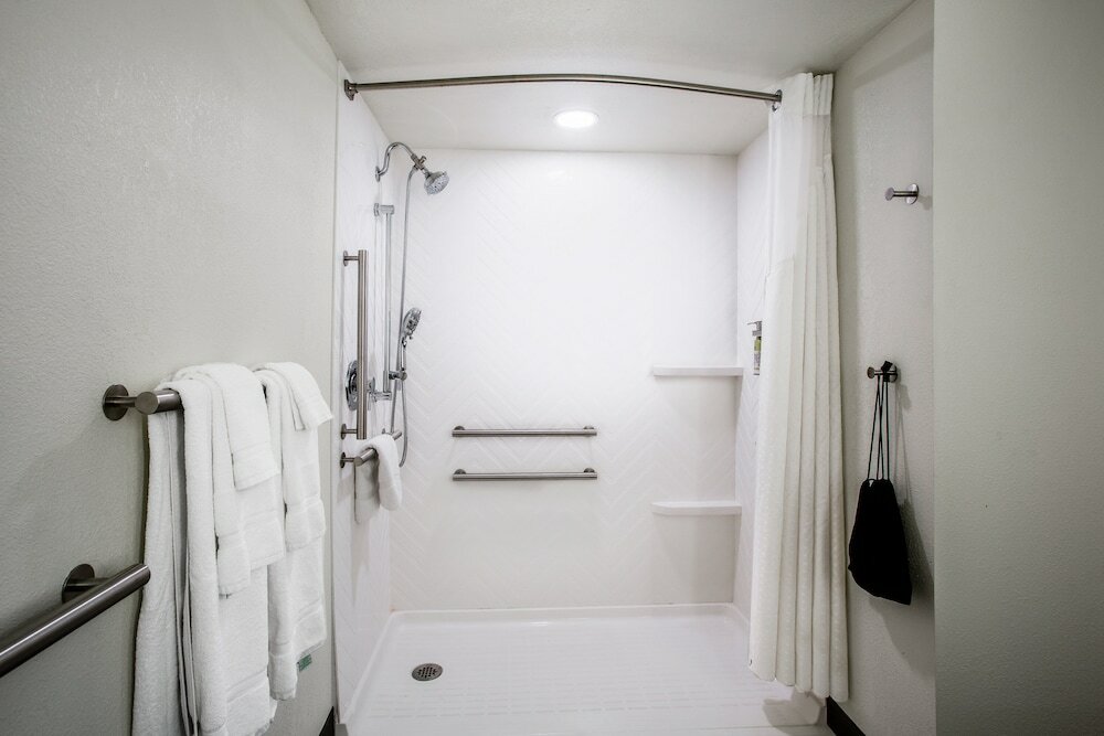 Фото Holiday Inn Morgantown - Reading Area, an Ihg Hotel