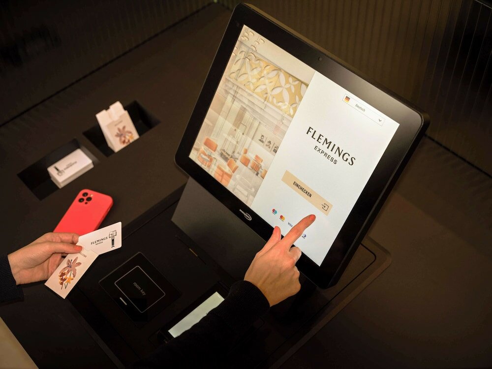 Фото Flemings Express Frankfurt