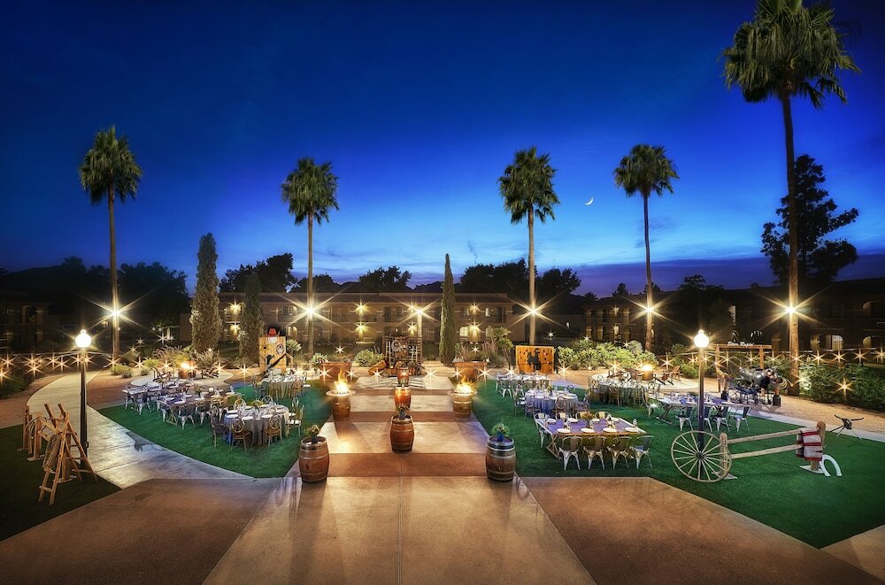 Фото The Scottsdale Plaza Resort & Villas