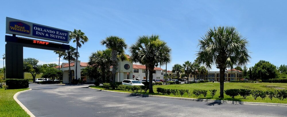 Фото Best Western Orlando East Inn & Suites
