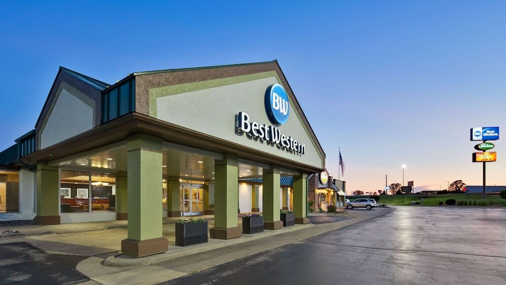 Фото Best Western Tomah Hotel