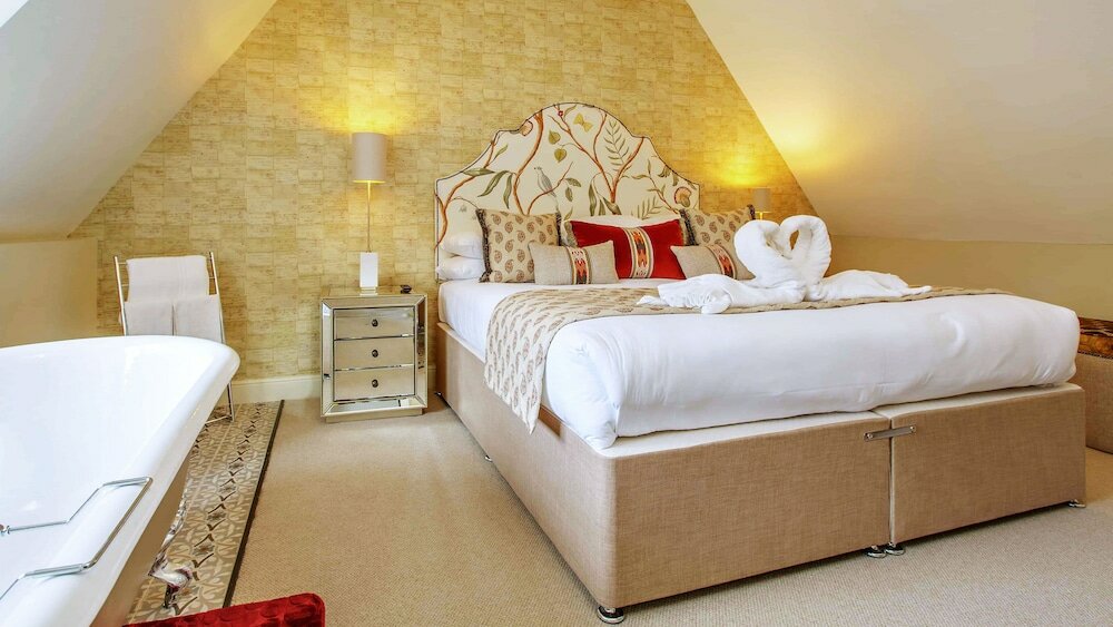 Фото The Maids Head Hotel