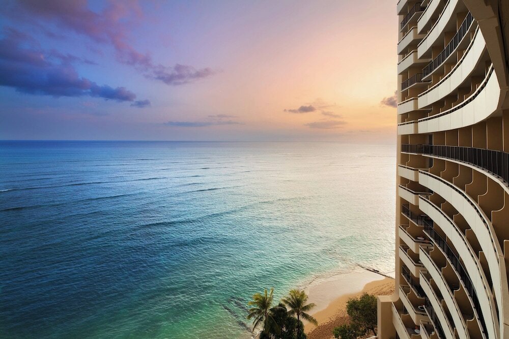 Фото Sheraton Waikiki Beach Resort
