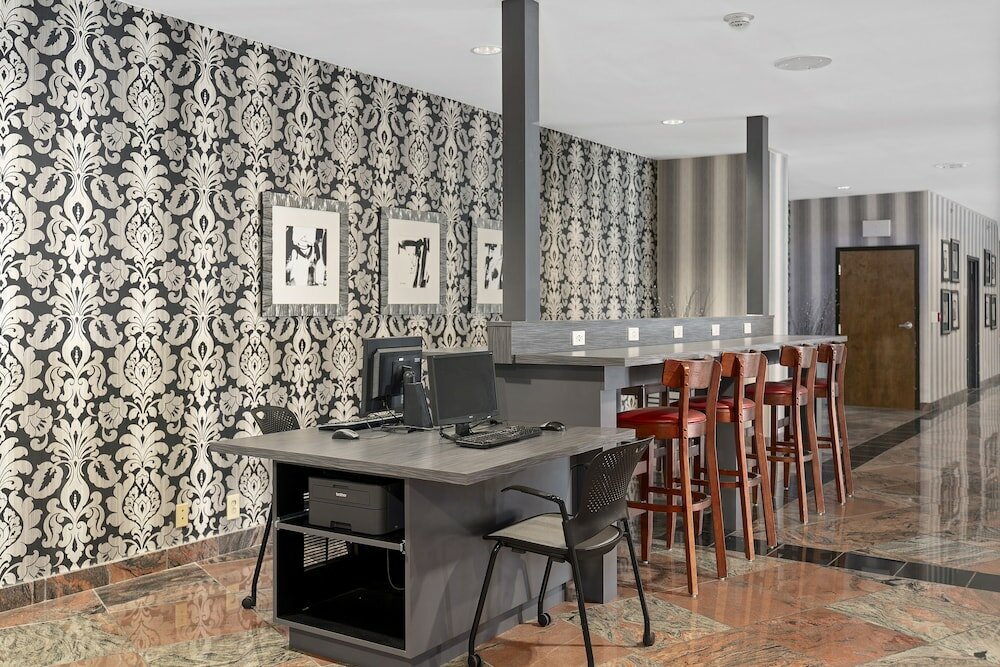 Фото Wyndham Garden Norfolk Downtown